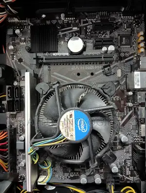 Desktop Computer Gigabyte 4GB Intel Core i3 SSD 128GB