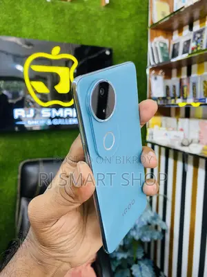 iQOO 128 GB Blue