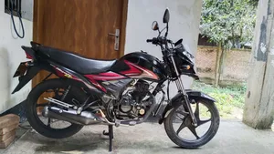 সুজুকি হায়াতে ইপি ২০২৪ ব্ল্যাক