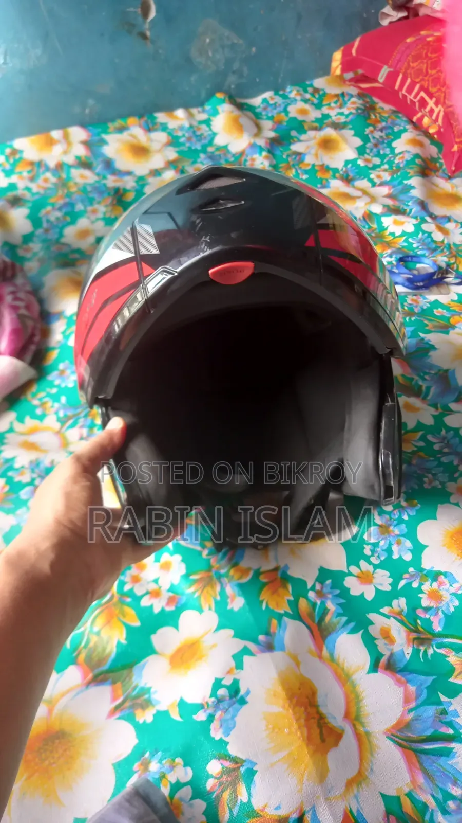 Want to sell a helmet.