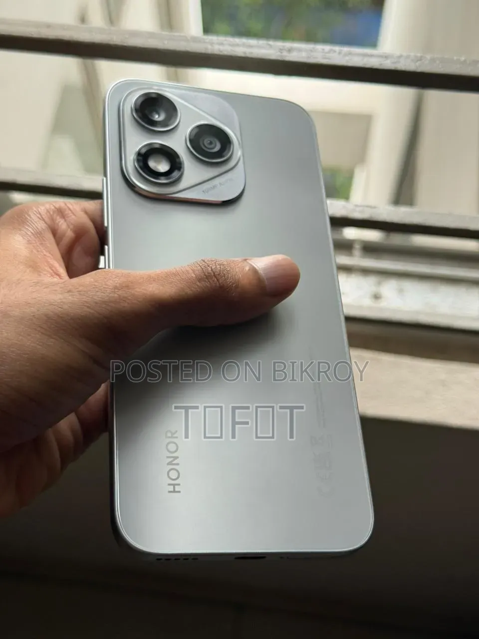 নতুন অনার ৪০০ লাইট ২৫৬ জিবি সিলভার