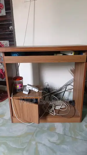 টেবিল (কম্পিউটার টেবিল)