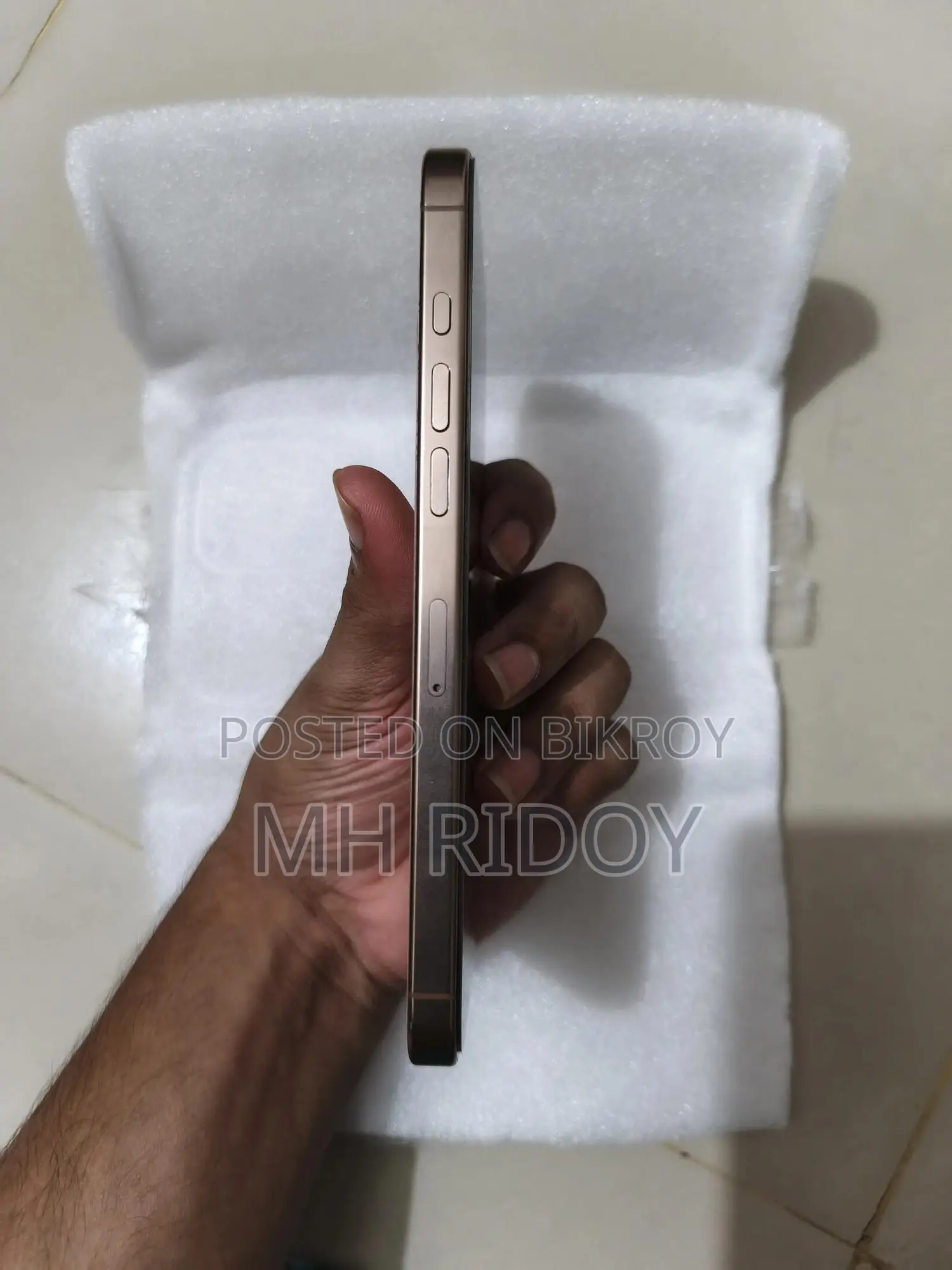 Apple iPhone 16 Pro Max 256 GB Gold