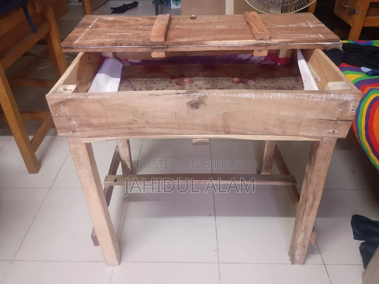 Box Table