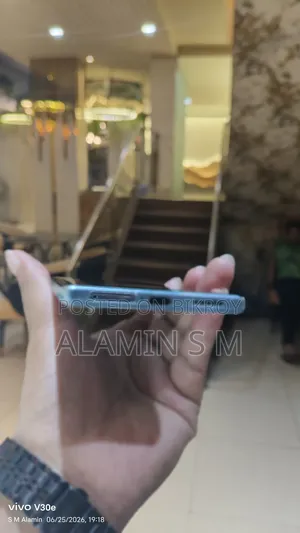 Vivo V27 128 GB Gray