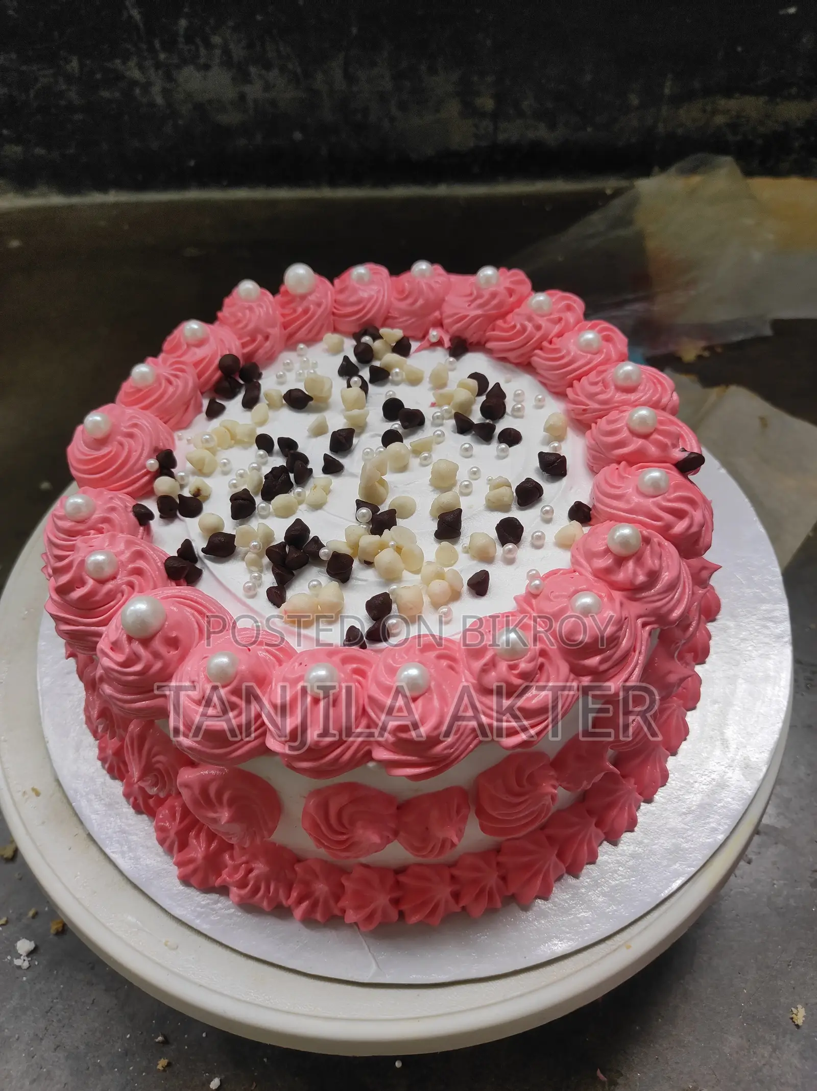 1 Pound Vanilla Cake