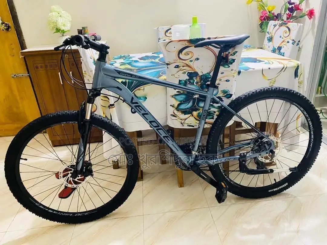 Veloce Dark 2.0 Cycle