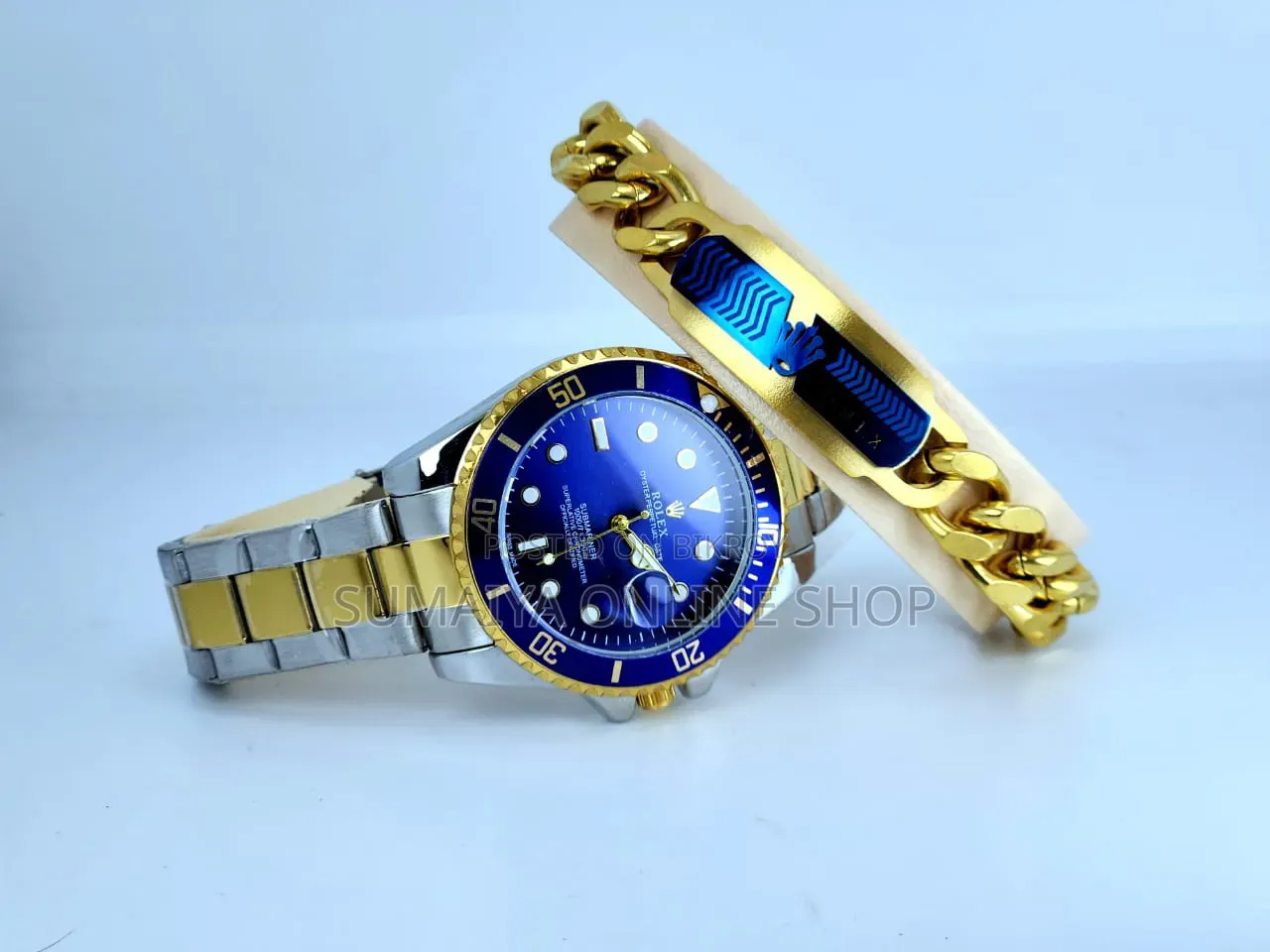 Rolex Submariner. Oyster Perpetual Datejust With Superlative.