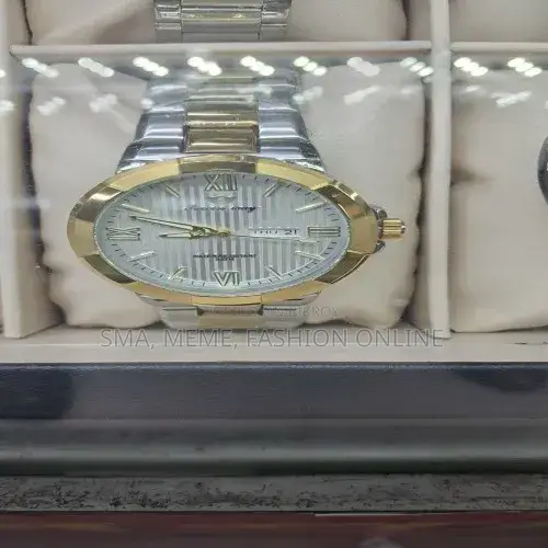 Success Way Luxury Quartz Wristwatch, Model (L223)