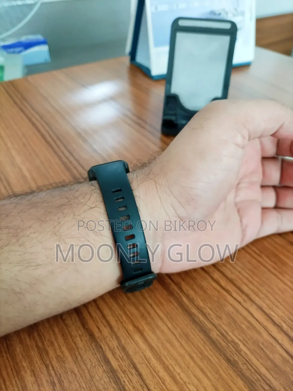 Honor Band 6 (Official Smart Band)
 Super Amoled Display