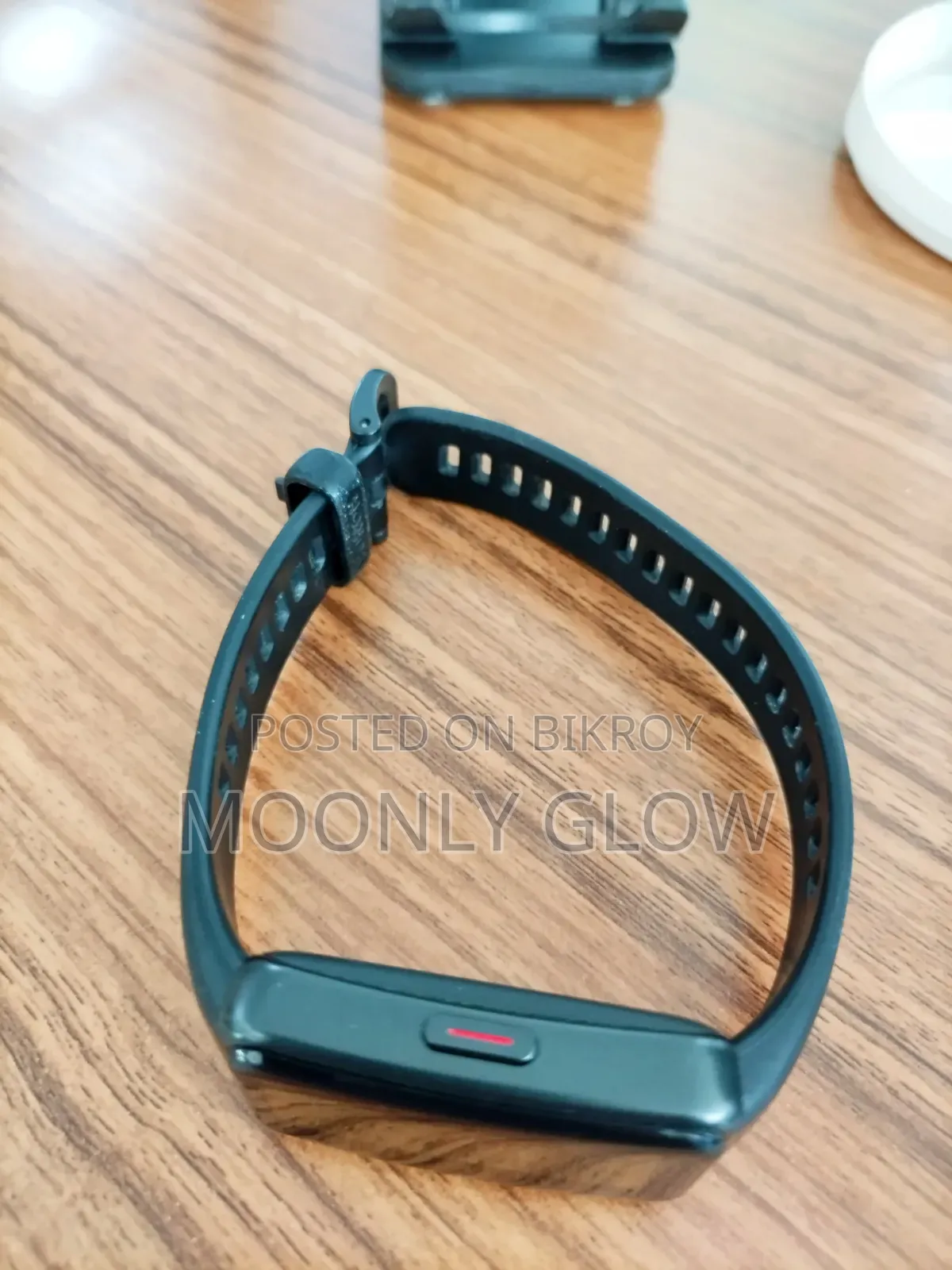 Honor Band 6 (Official Smart Band)
 Super Amoled Display