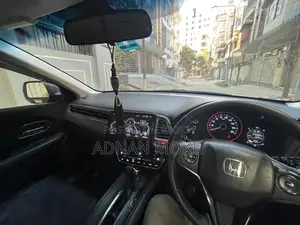 Honda Vezel 1.5 2WD 2015 Black