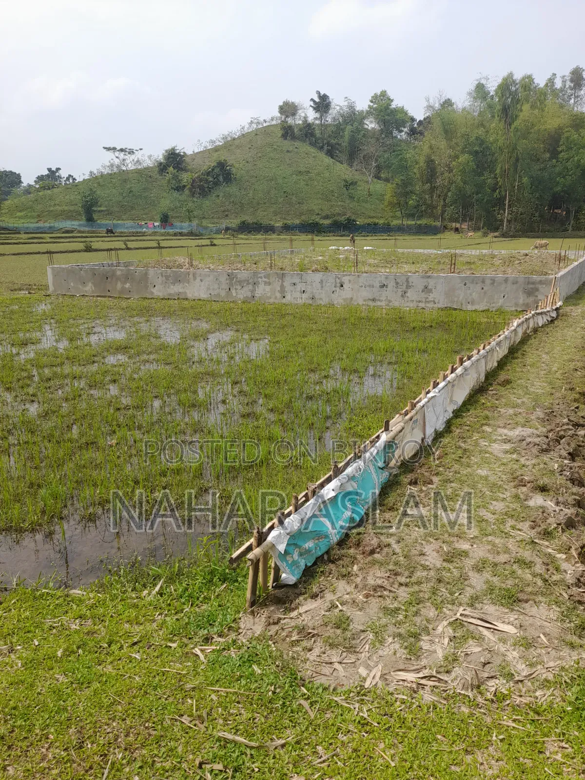 I want to sell a piece of land, please contact if anyone is interested