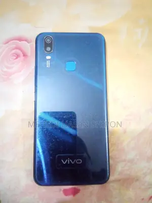 Vivo Y11 32 GB Blue