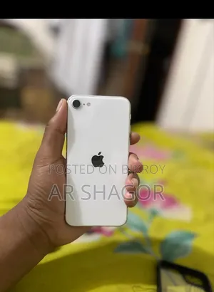 Apple iPhone SE (2020) 128 GB Rose Gold