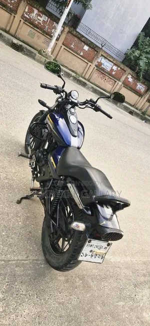 Bajaj Avenger 150 Street 2017 Purple