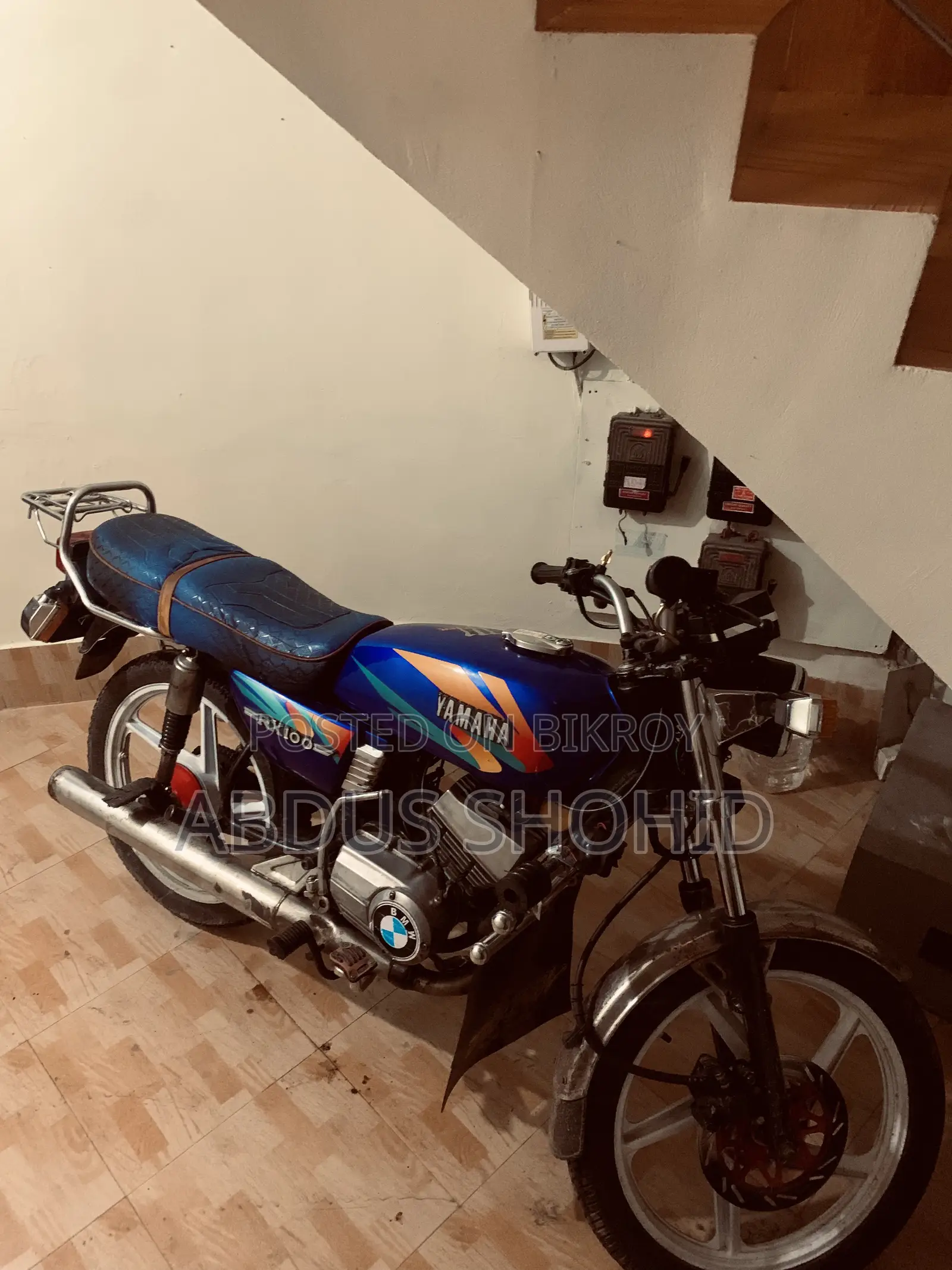 Yamaha 2001 Blue