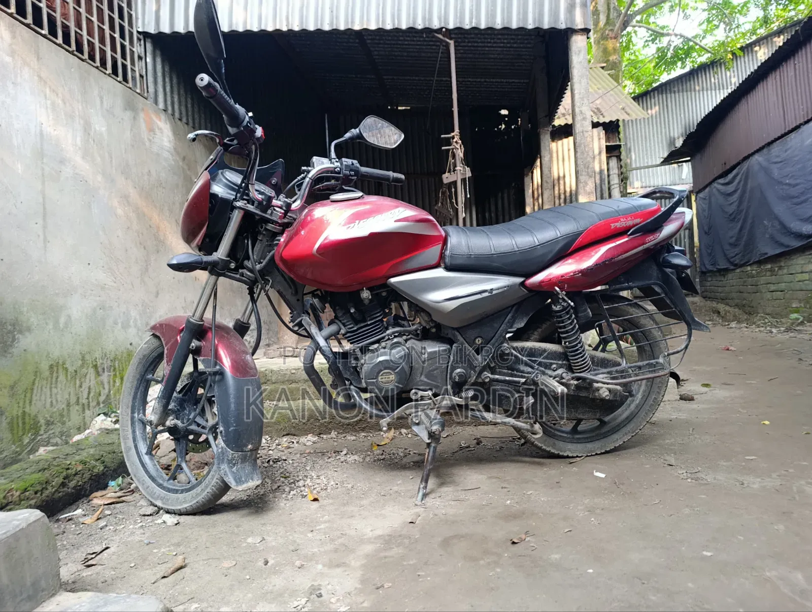 Bajaj Discover 125 2021 Red