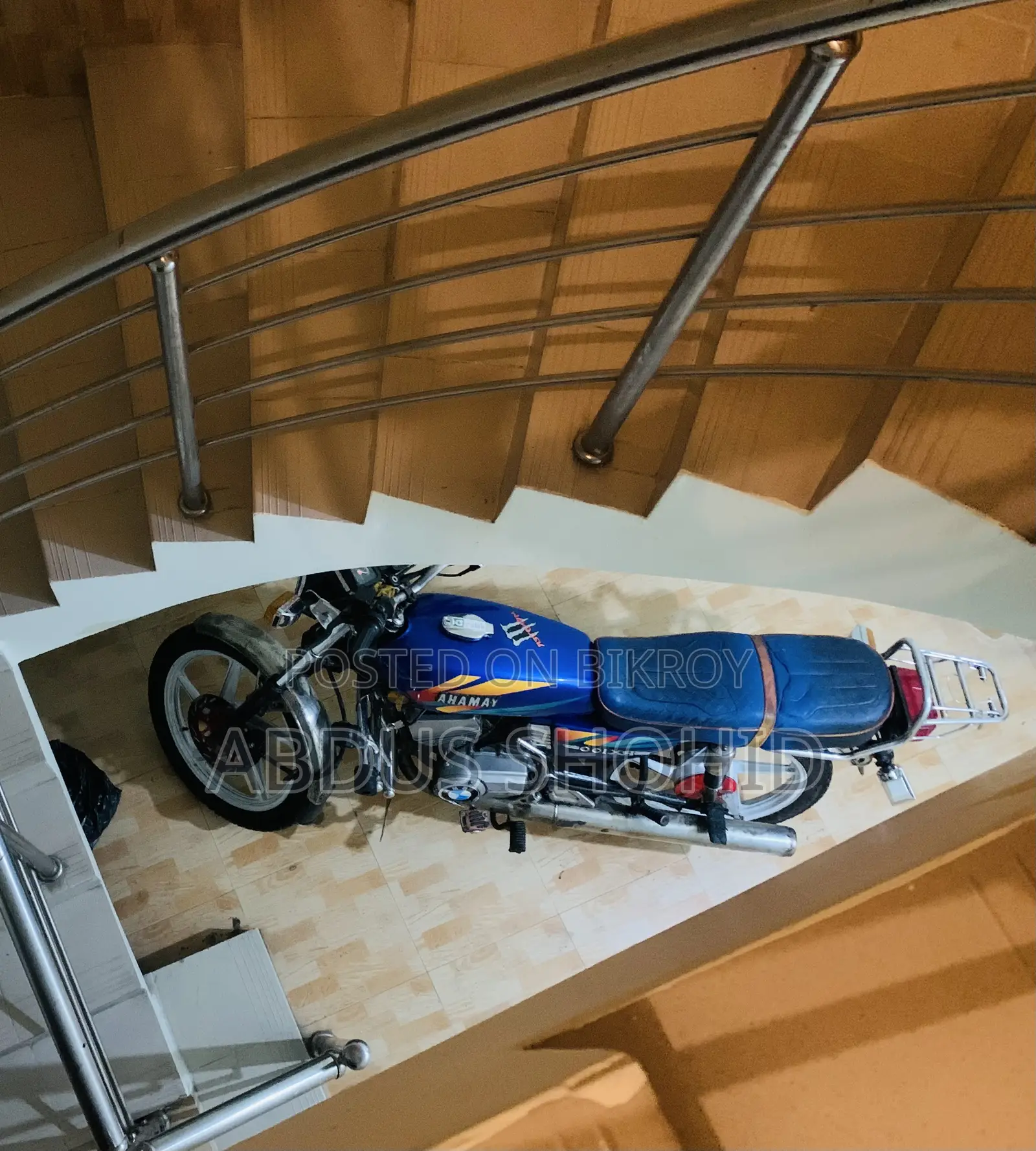 Yamaha 2001 Blue
