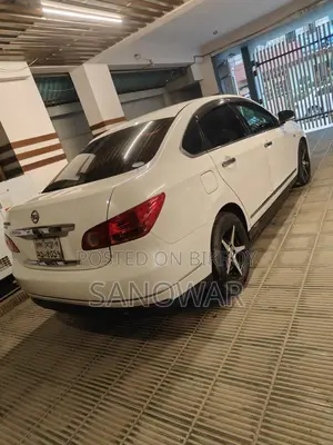 Nissan Bluebird 2007 White