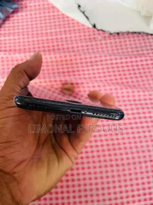 Apple iPhone 7 Plus 32 GB Black