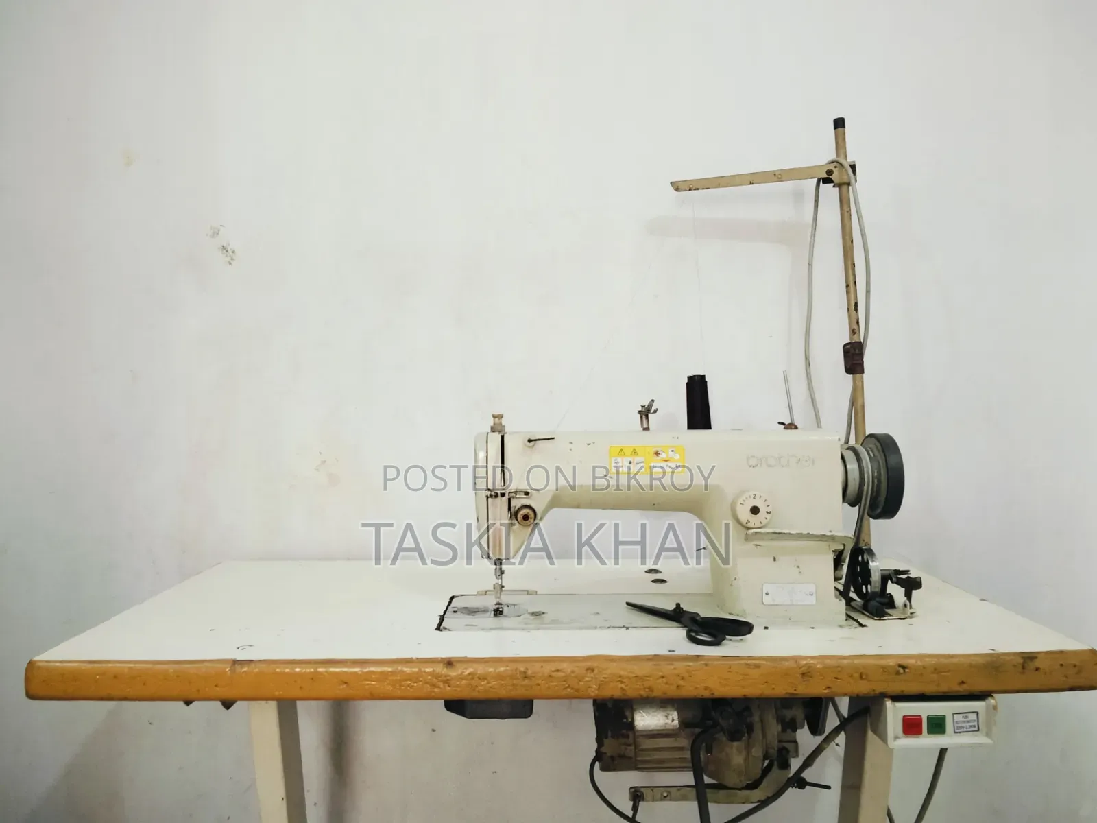 Industrial Single Needle Sewing Machine