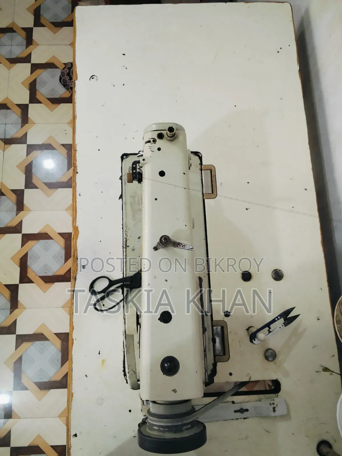 Industrial Single Needle Sewing Machine
