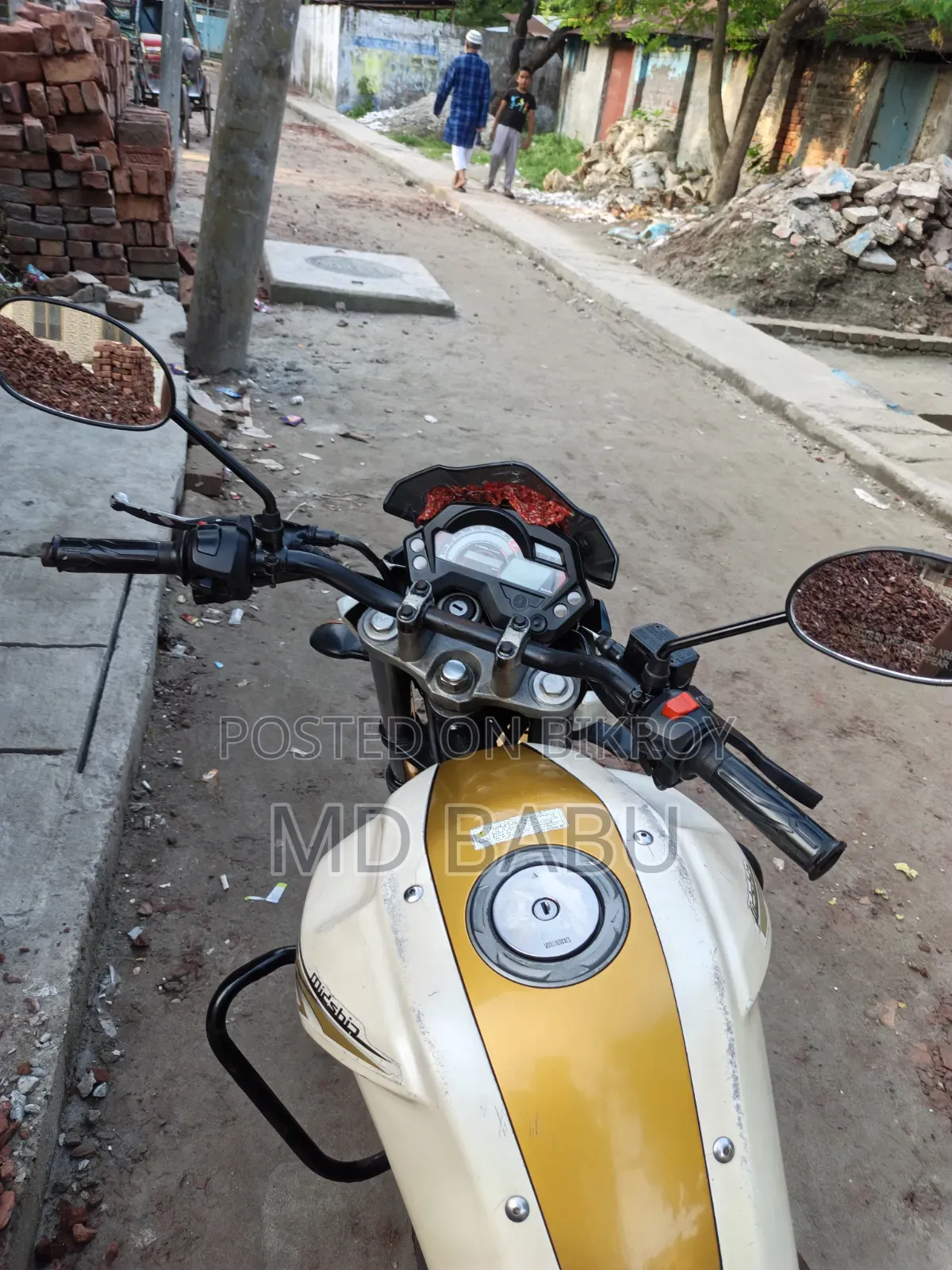 ইয়ামাহা এফজেড ২০১৬ হোয়াইট
