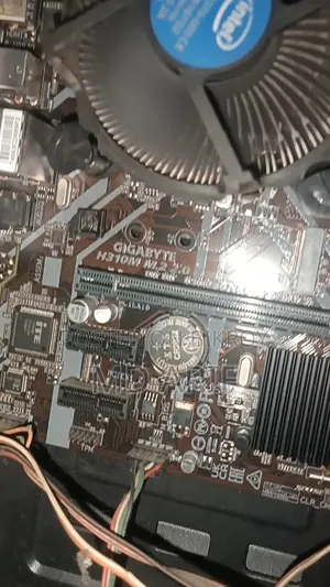 Desktop Computer 8GB Intel Core i5 HDD+SSD 750GB