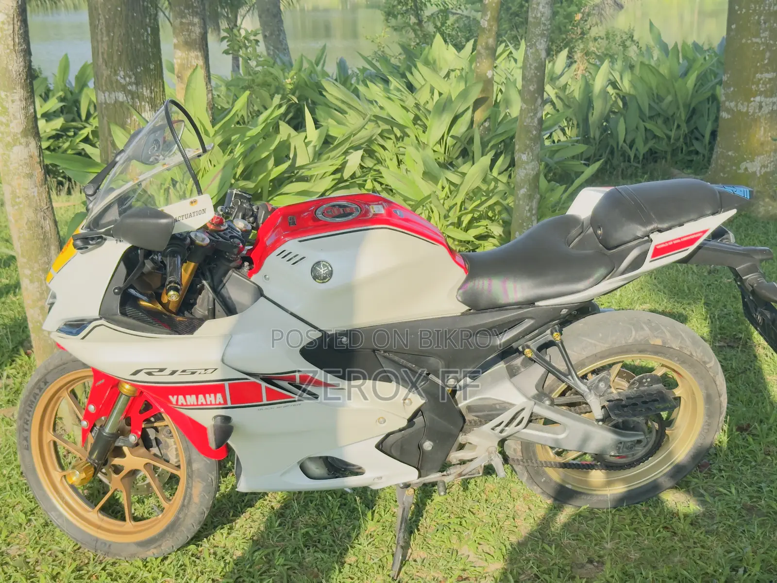 Yamaha 2023 White