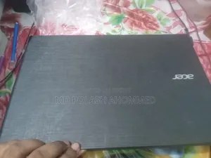 Laptop Acer Extensa 2520 8GB Intel Core i5 HDD 1T