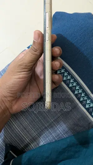 Vivo V23 128 GB