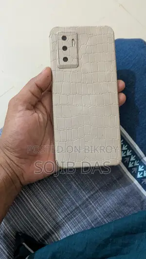 Vivo V23 128 GB