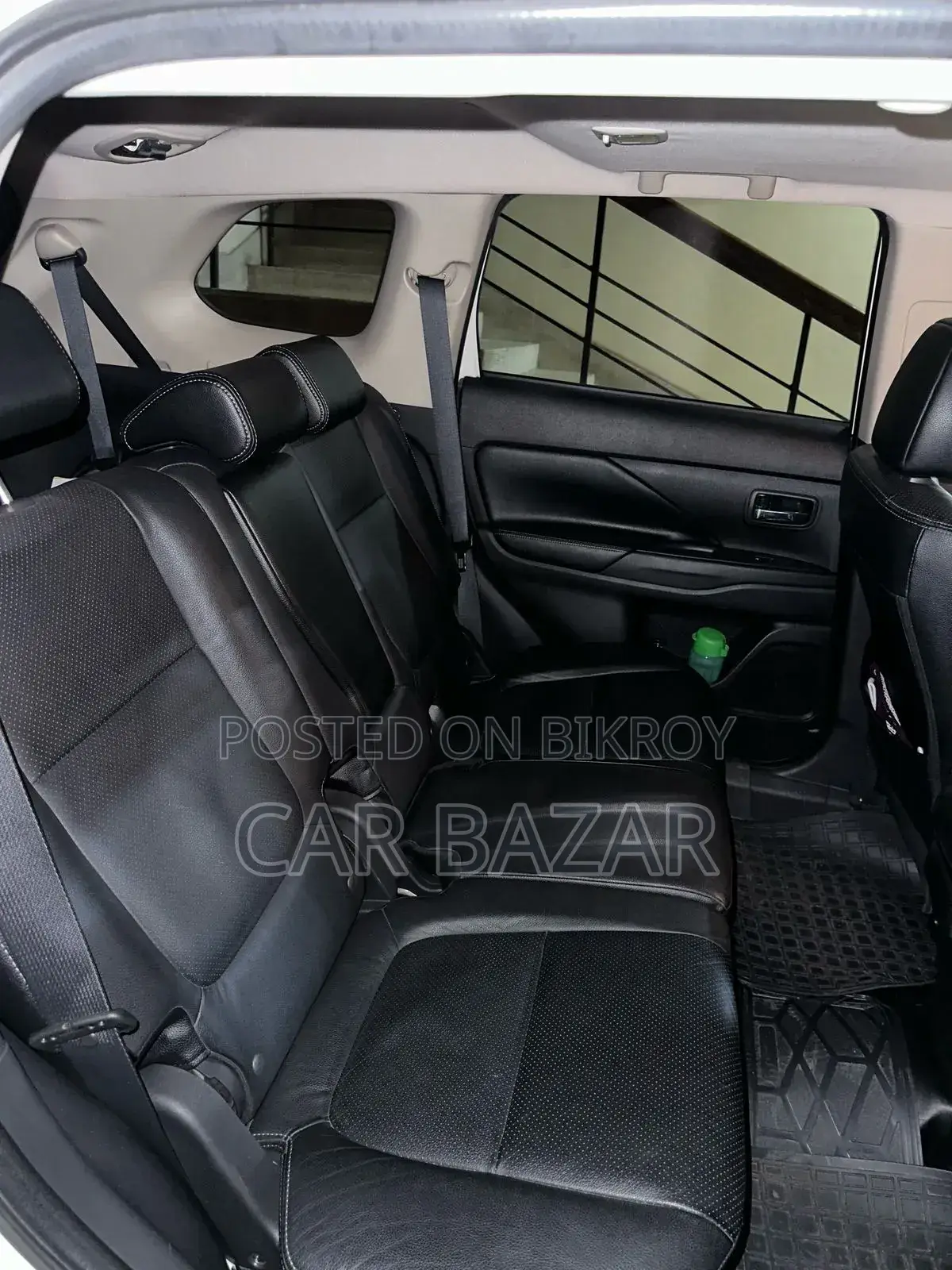 Mitsubishi Outlander 2018 Off White