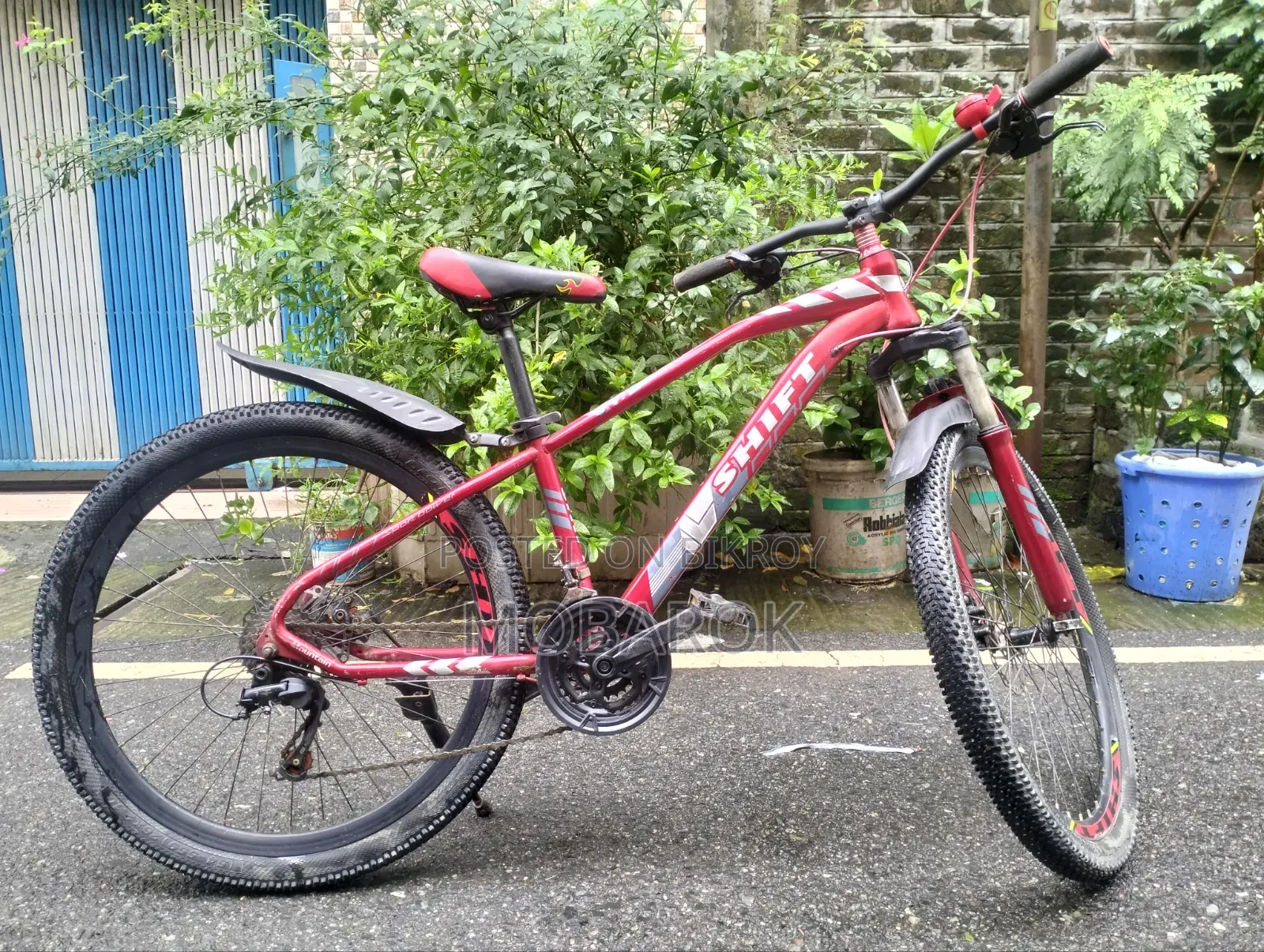 Shift 26-inch gear bicycle for sale.