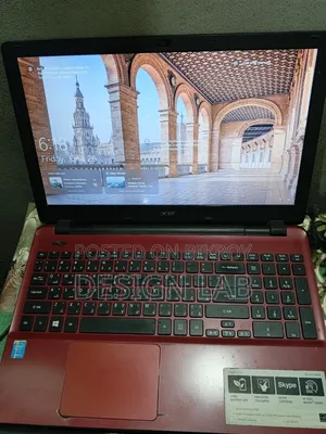 Laptop Acer Aspire E5-571 8GB Intel Core i5 HDD+SSD 750GB