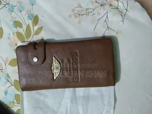 Foreign Wallet