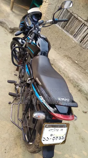বাজাজ ডিসকভার ১৩৫ ২০১০ কালো