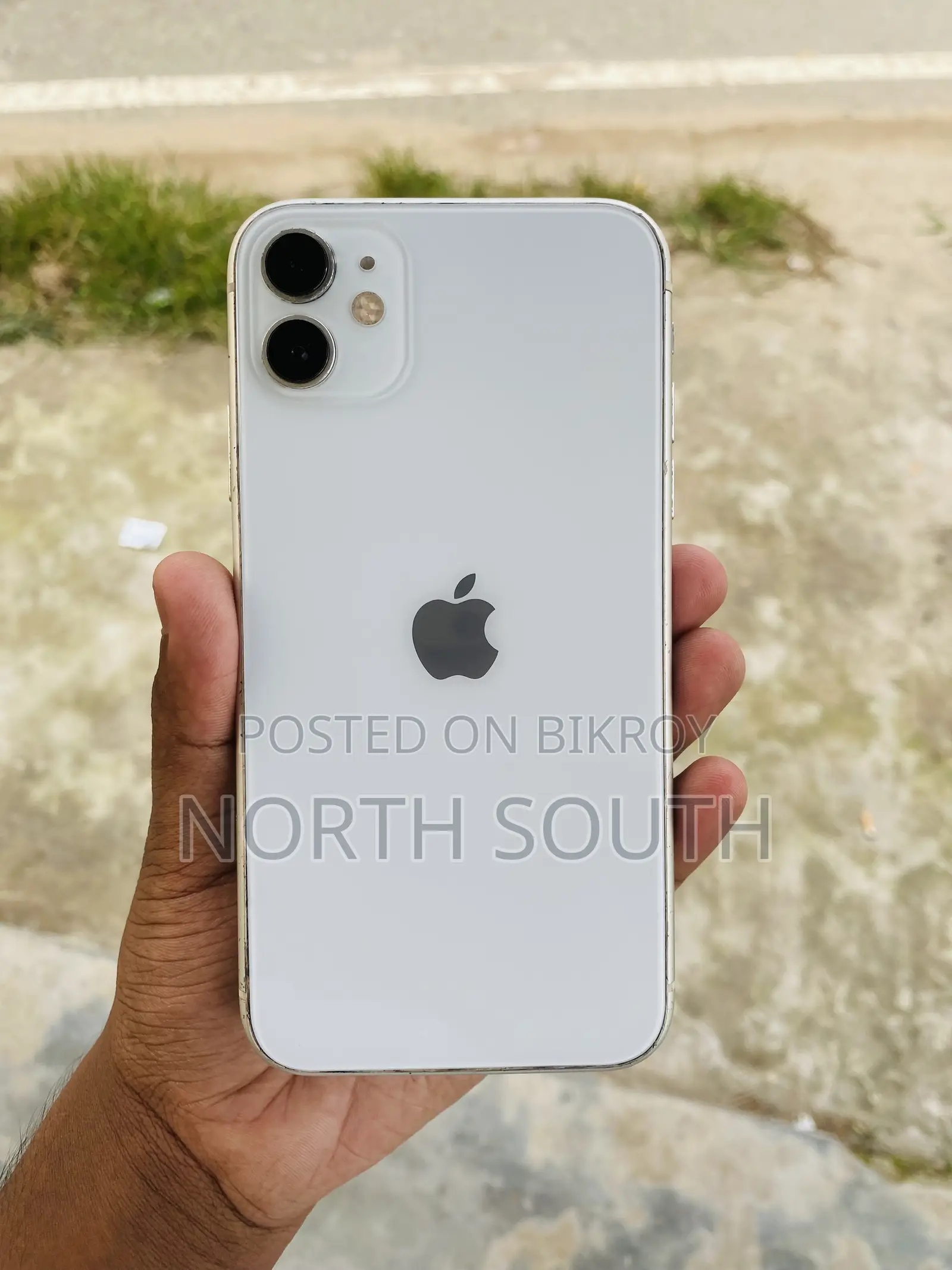 Apple iPhone 11 64 GB White