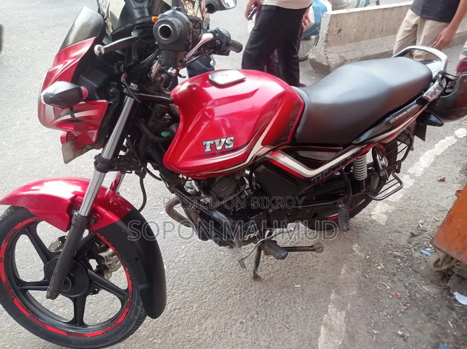 TVS Metro Plus 2018 Red