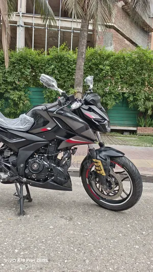 New Bajaj Pulsar N160 2025 Black