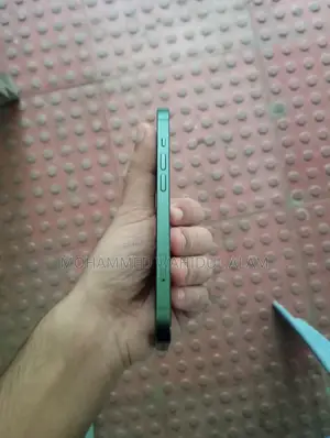 Apple iPhone 13 128 GB Green