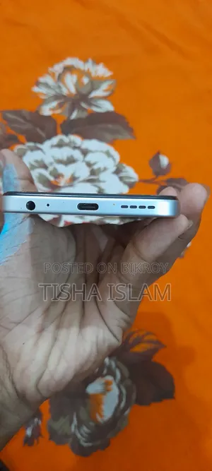 New Infinix Smart 10 64 GB White