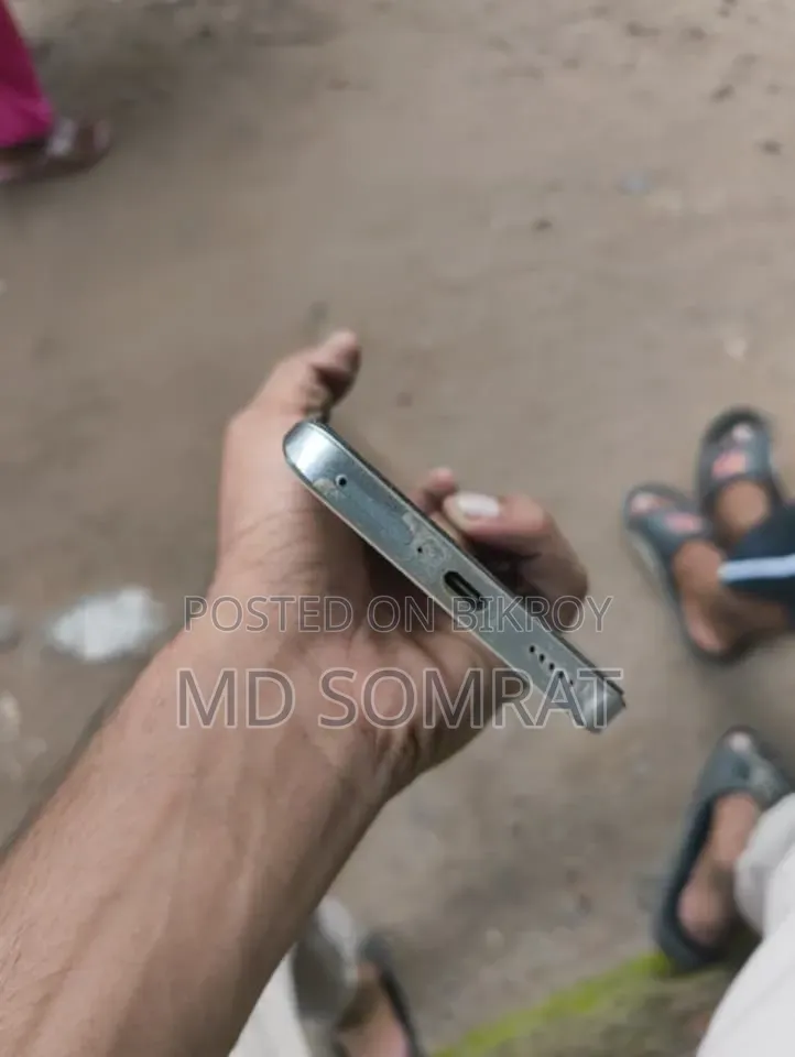 শাওমি রেডমি নোট ১৩ প্রো+ ২৫৬ জিবি সাদা
