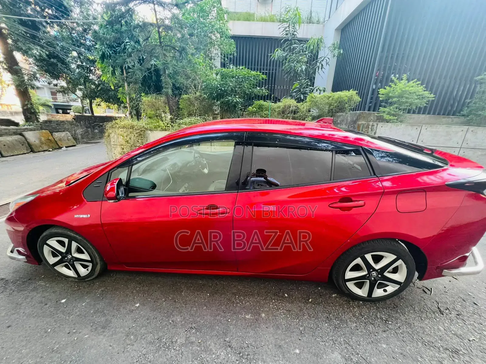 টয়োটা প্রিয়াস ২০১৮ রেড