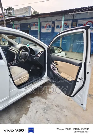 Toyota Premio 2016 White