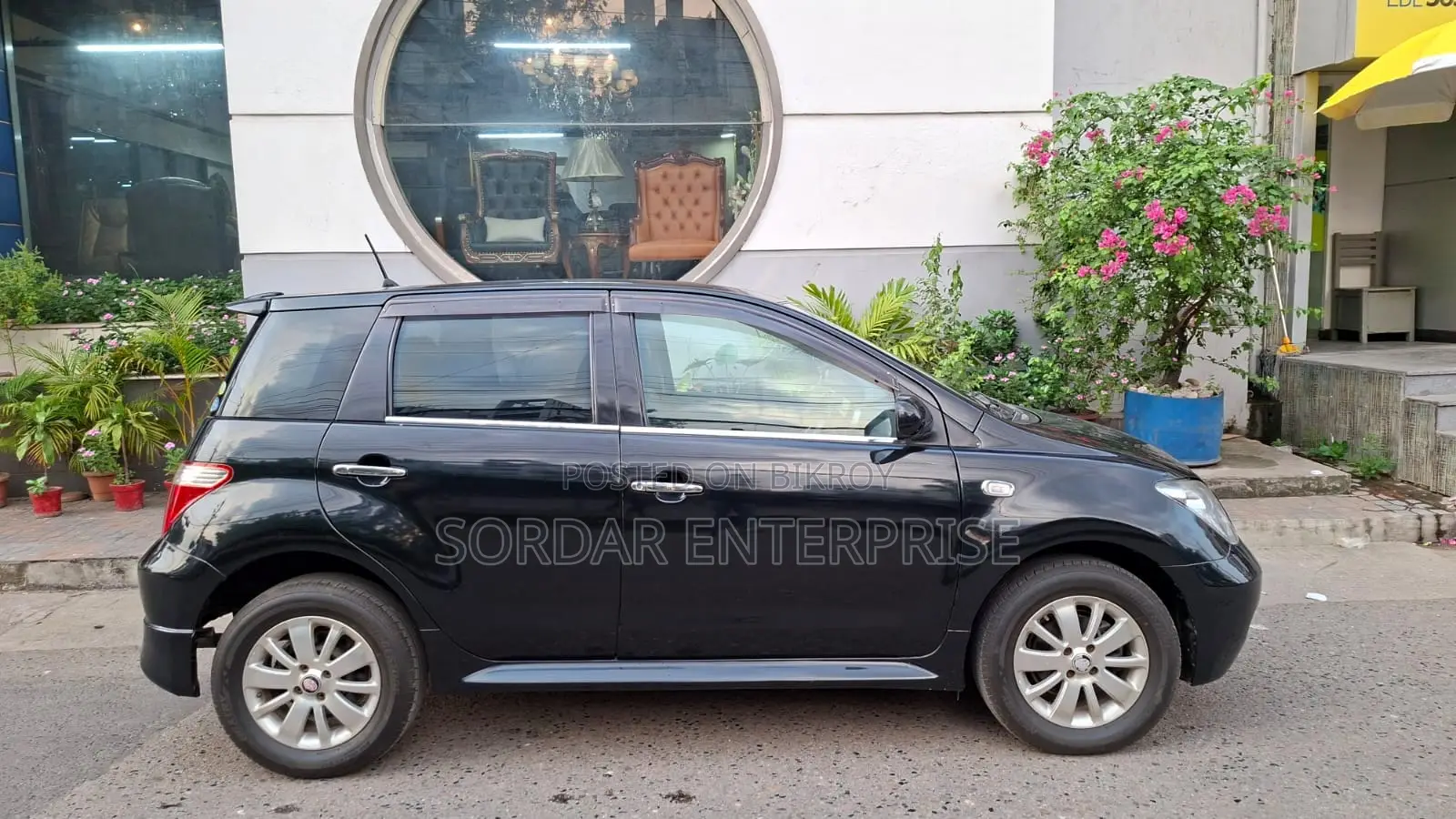 Toyota IST 2006 Black