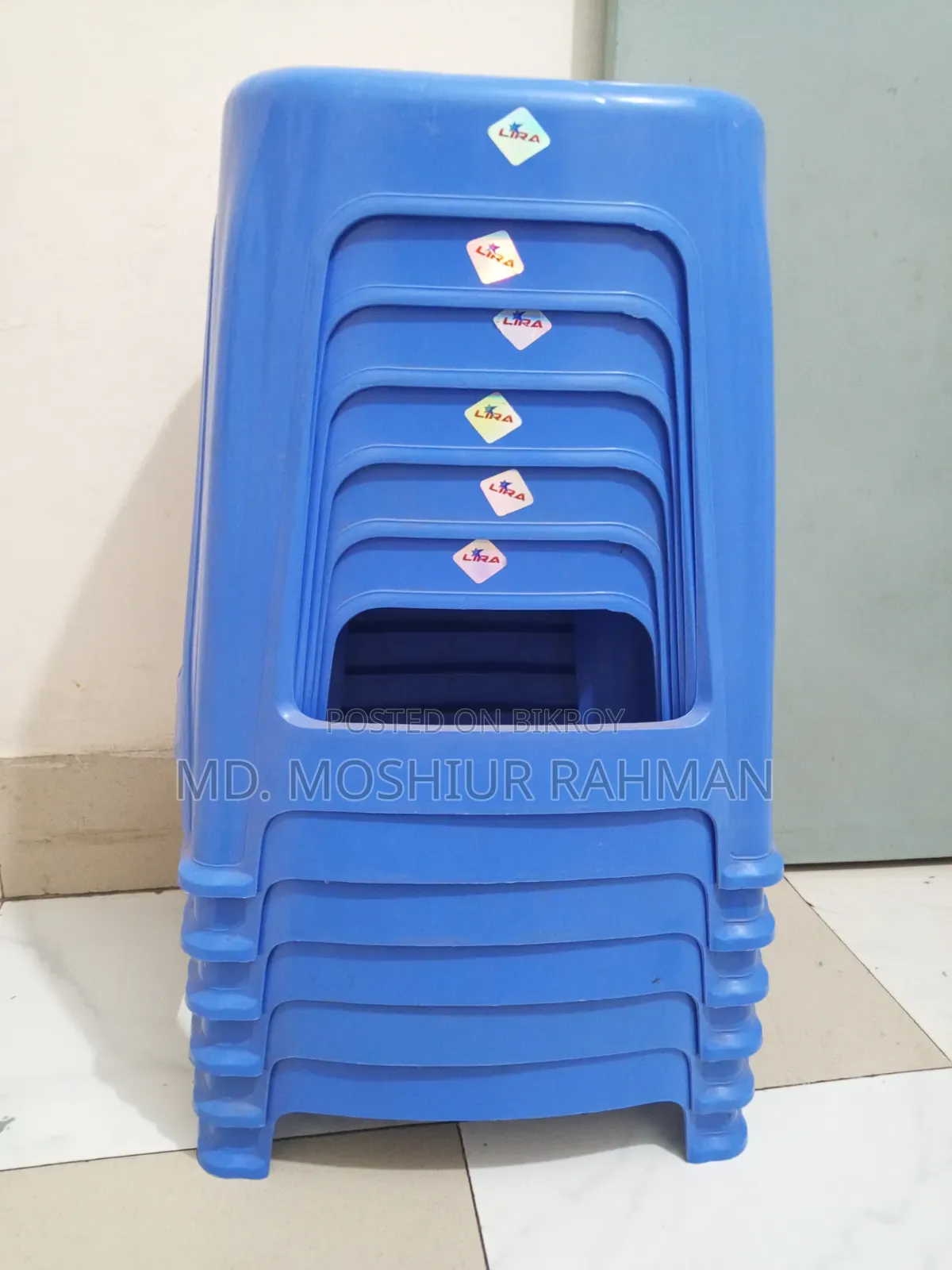 6 pieces of large plastic stools for sale
