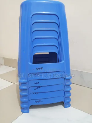 6 pieces of large plastic stools for sale