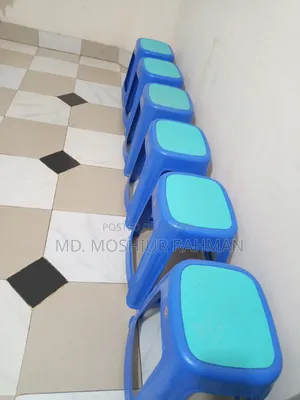 6 pieces of large plastic stools for sale